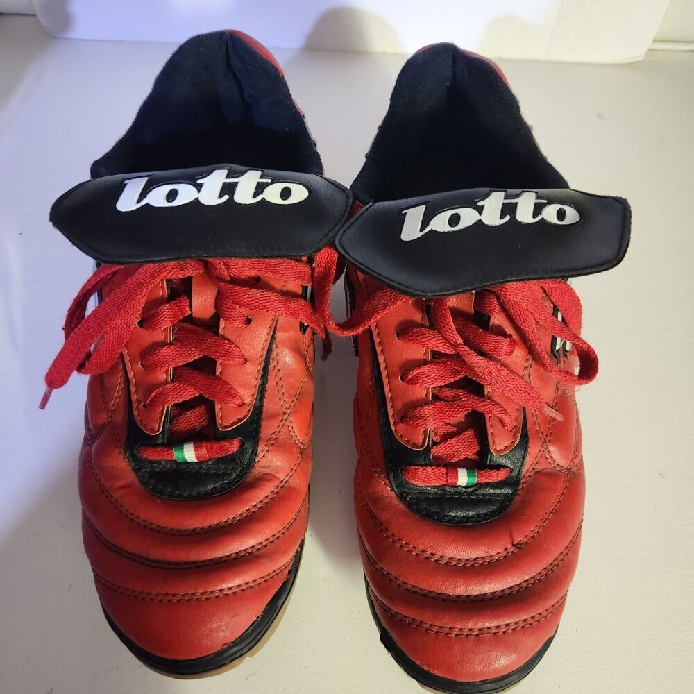 Indoir Soccer Shoes Flex Sole Mens US 9 EU 42 Red Punta Flex Lotto